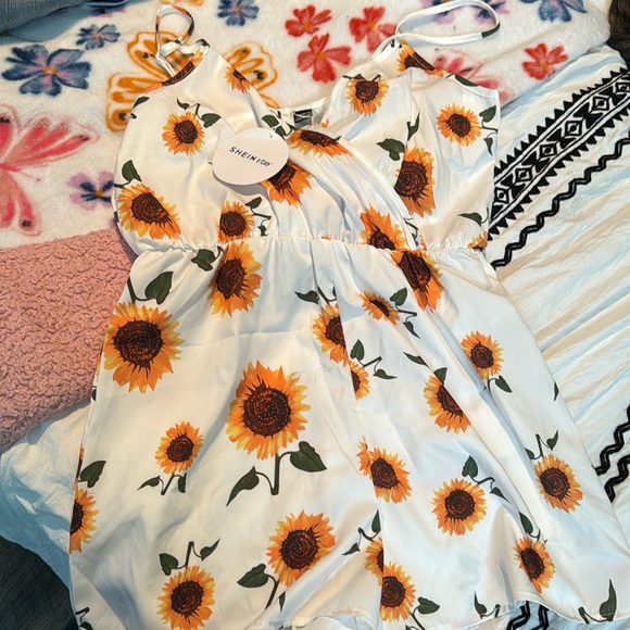 Romper - Picture 1 of 7